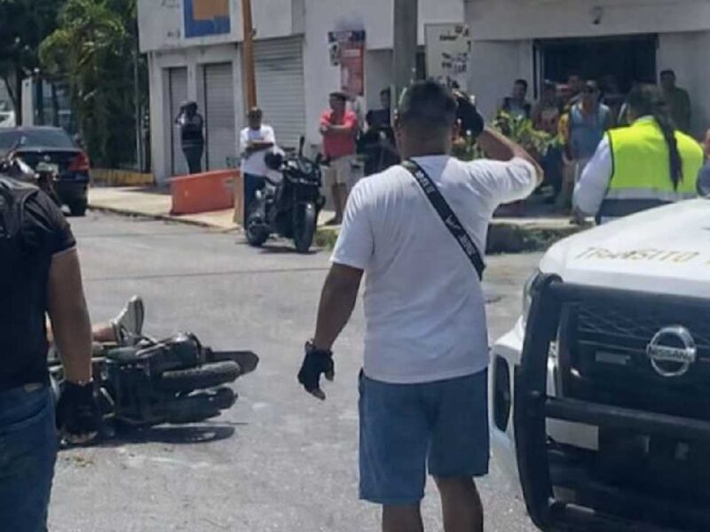 Mortal accidente: motociclista pierde la vida al pasarle un camión encima en avenida de Cancún