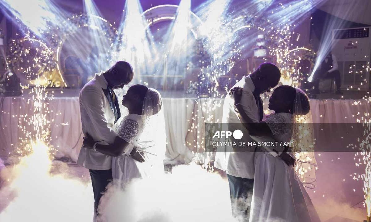 Boda de ensueño y casi simétrica.