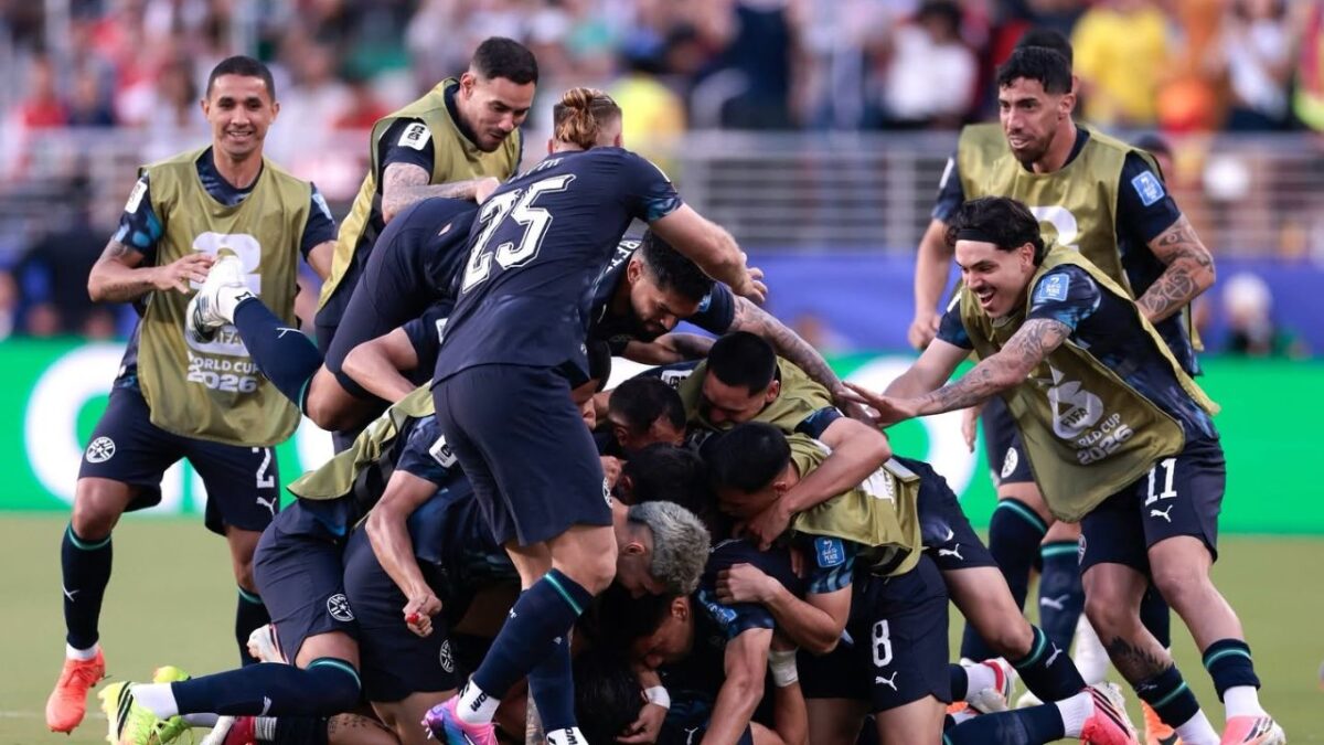 Paraguay vence a Turquía con histórica roja por Ley Vinícius