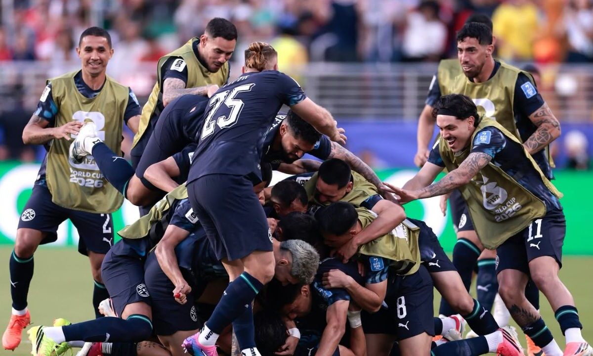 Paraguay vence a Turquía con histórica roja por Ley Vinícius