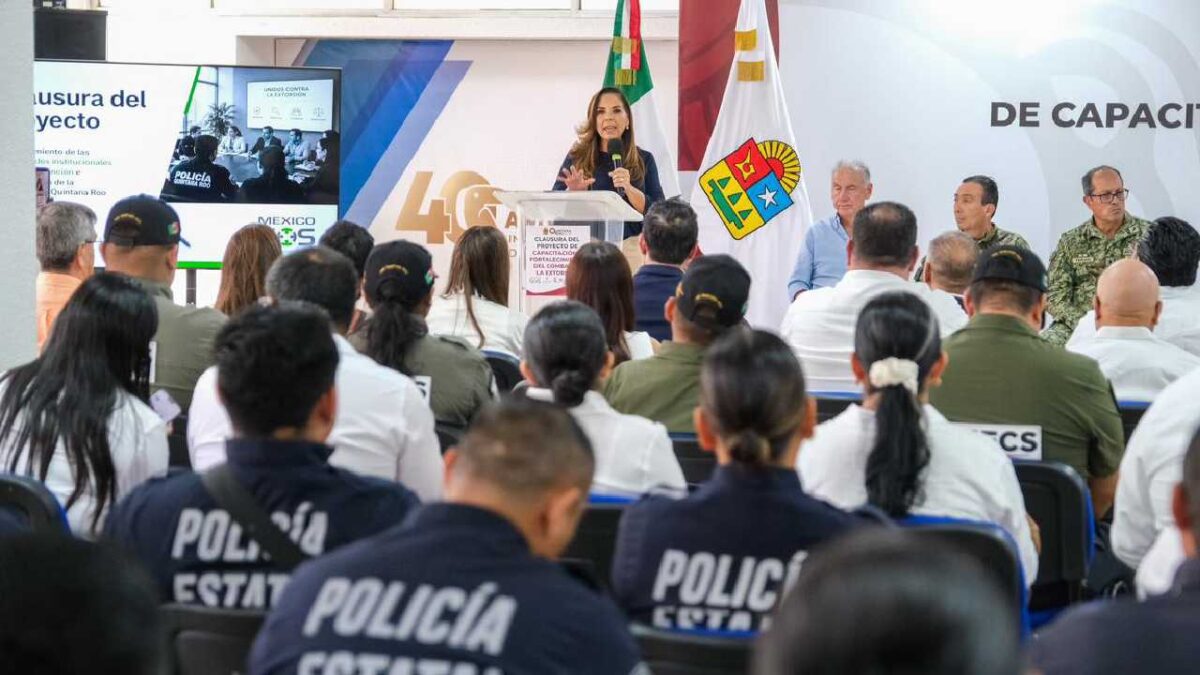Mara Lezama encabezó clausura de curso de capacitación.