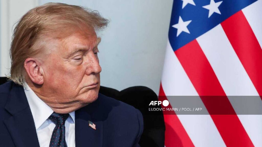 Trump afirma que el estrecho de Ormuz estará totalmente abierto el viernes