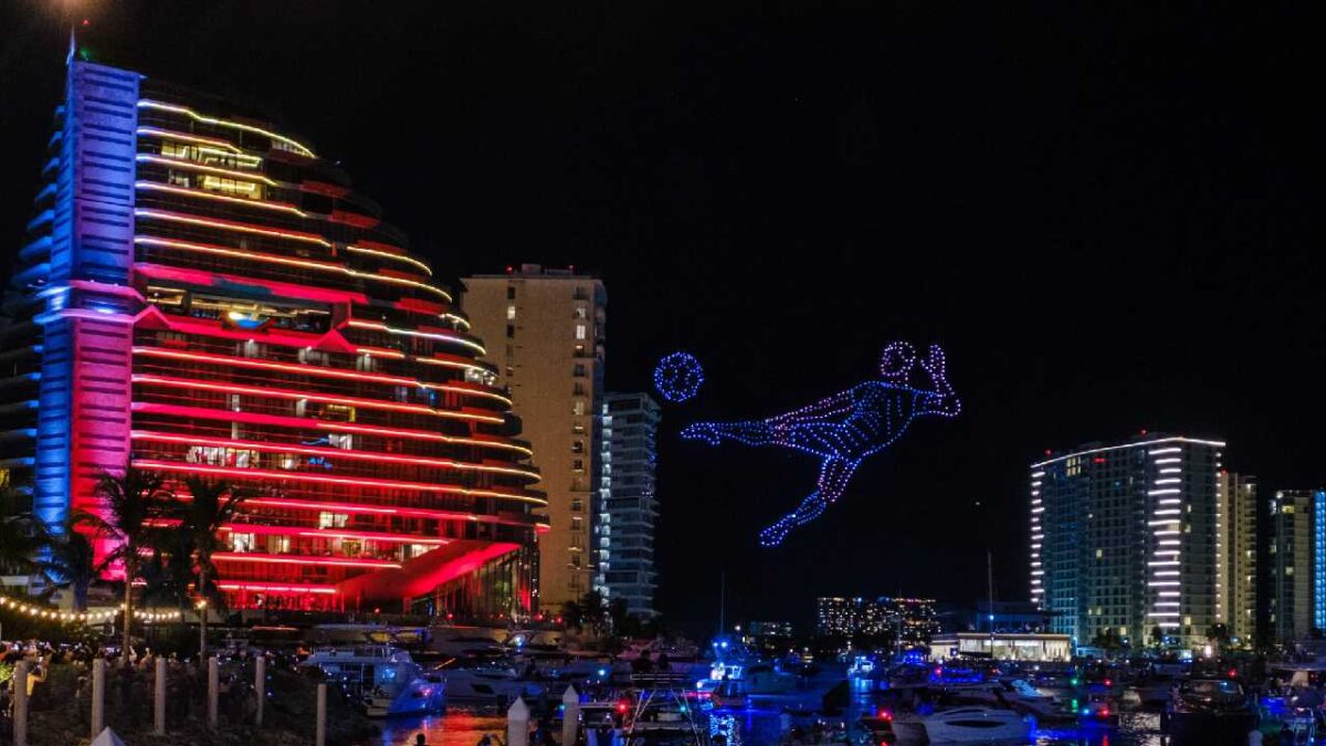 Impresionante noche de drones.