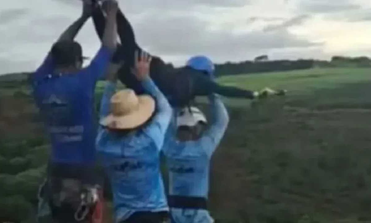 Muere mujer en Brasil al saltar sin cuerda.