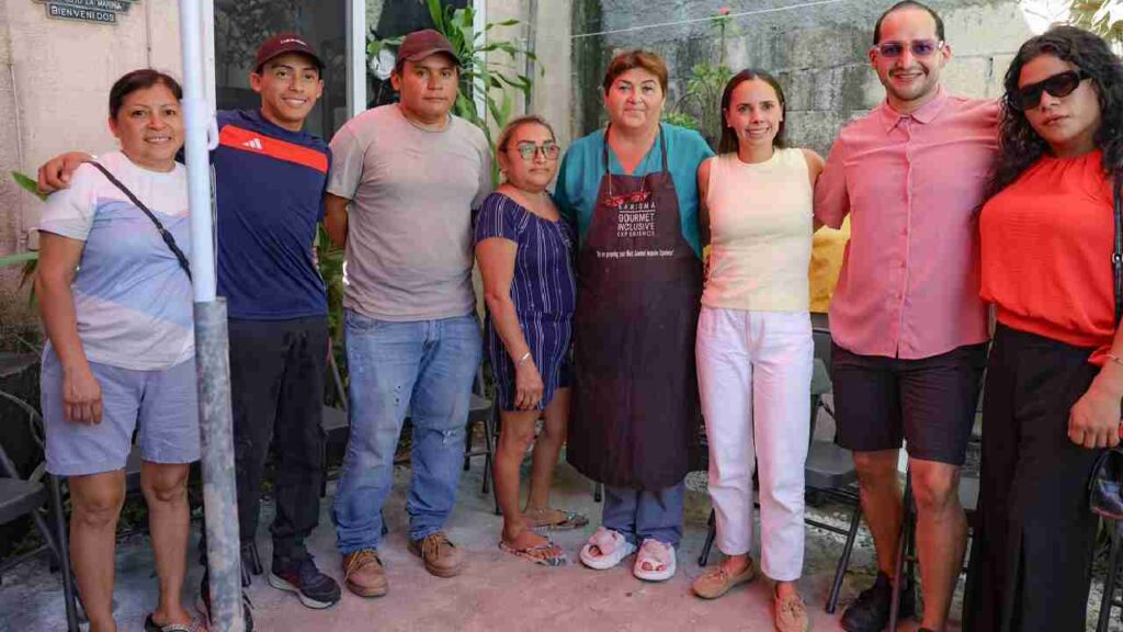 Ana Paty Peralta recorre Playa del Carmen y llama a fortalecer la Defensa de la Transformación