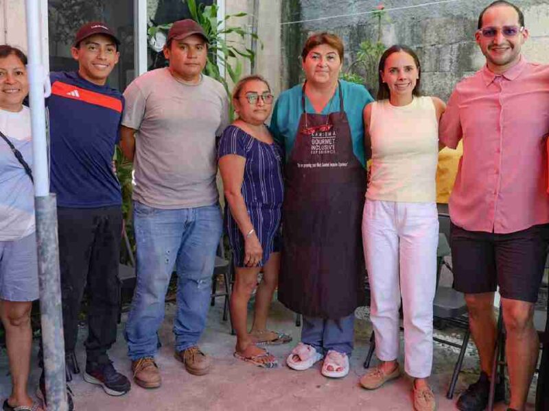 Ana Paty Peralta recorre Playa del Carmen y llama a fortalecer la Defensa de la Transformación