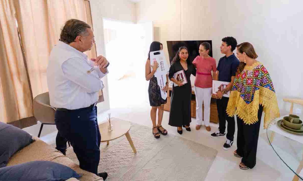 Entregan casas del programa Vivienda Bienestar.