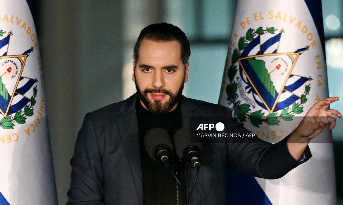 Bukele se afianza en el poder.