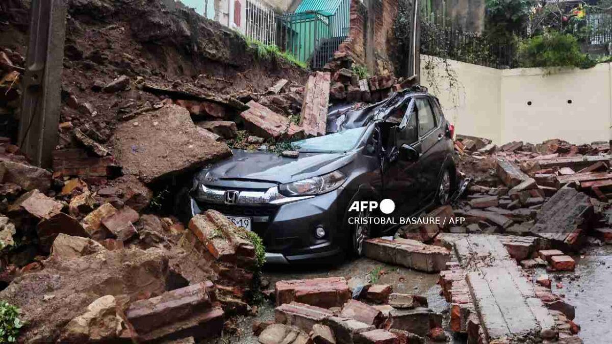 Chile anuncia emergencia.