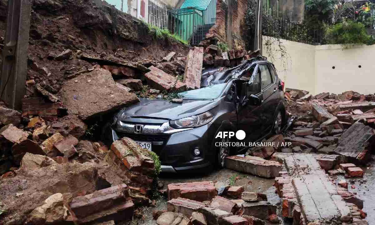 Chile anuncia emergencia.