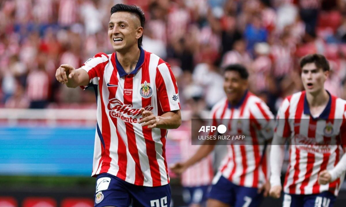 Chivas vence a Juárez con gol de Alvarado en el 90+6