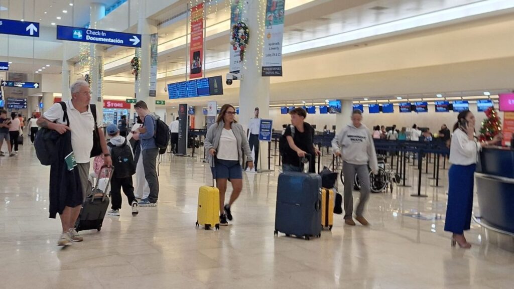 Conectividad aérea en el Caribe mexicano sufre histórica caída
