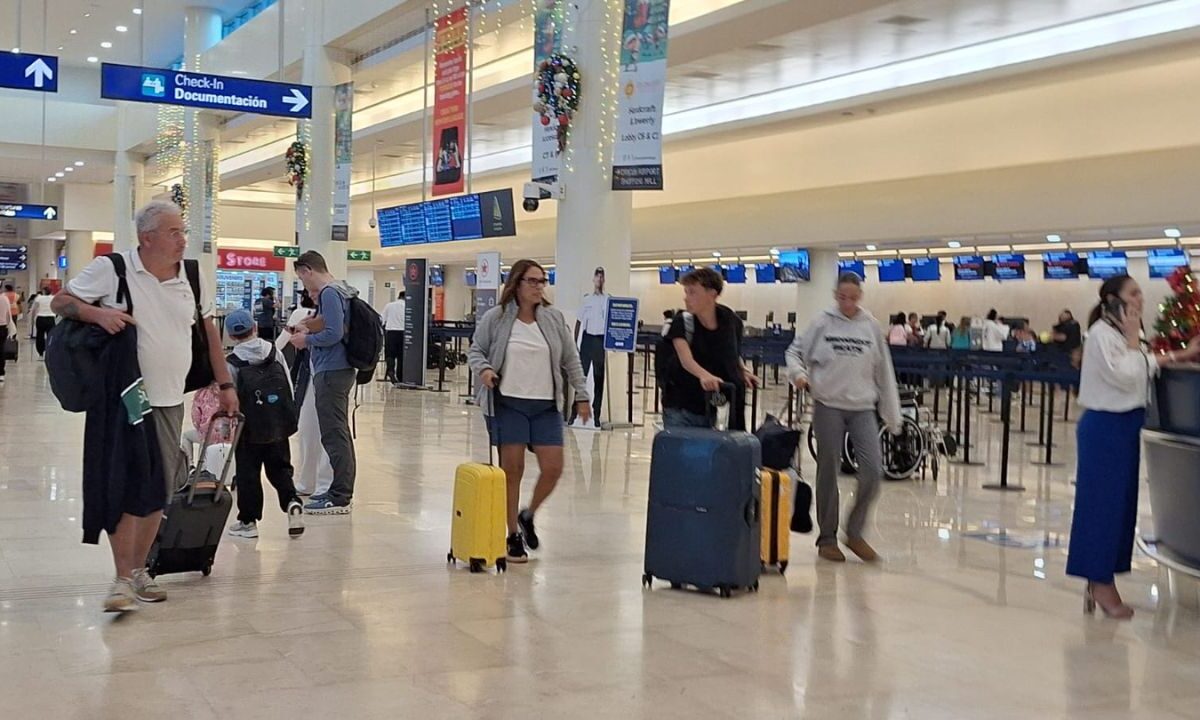 Conectividad aérea en el Caribe mexicano sufre histórica caída