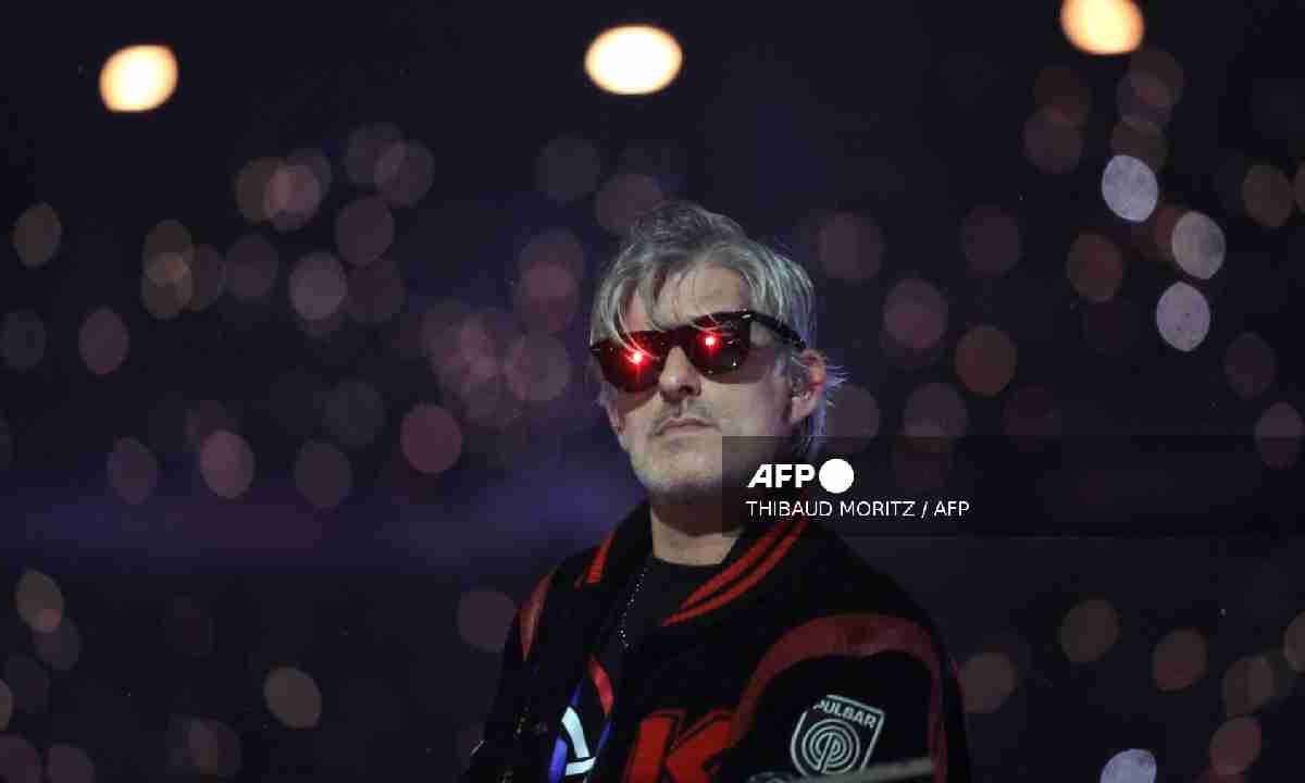 Indagan muerte de DJ Kavinsky.