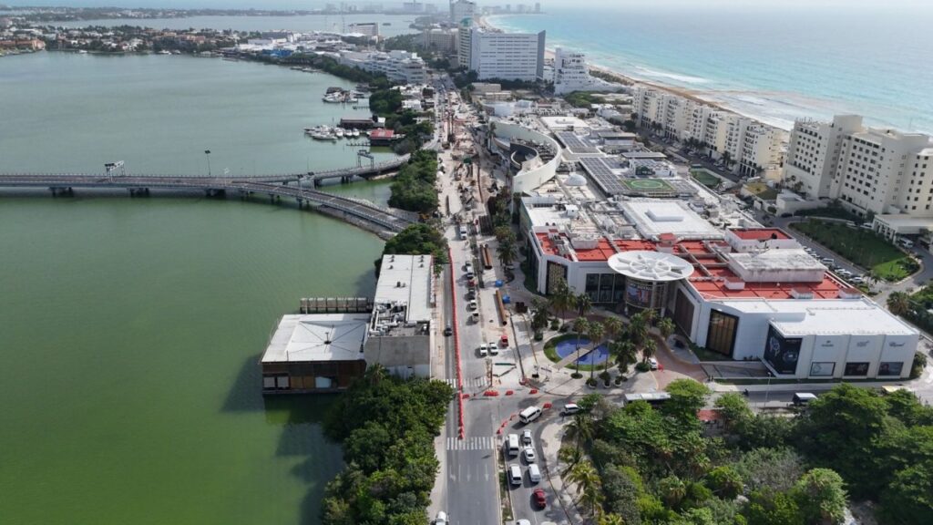 Distribuidor Vial Kukulcán registra avance del 28.8% en Cancún