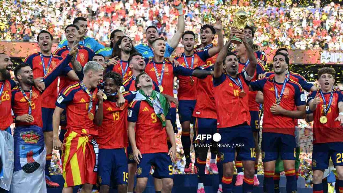 España ganó a Argentina.