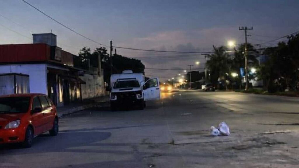 Espeluznante hallazgo: localizan el cuerpo de un masculino en Cancún; fue atacado con arma blanca