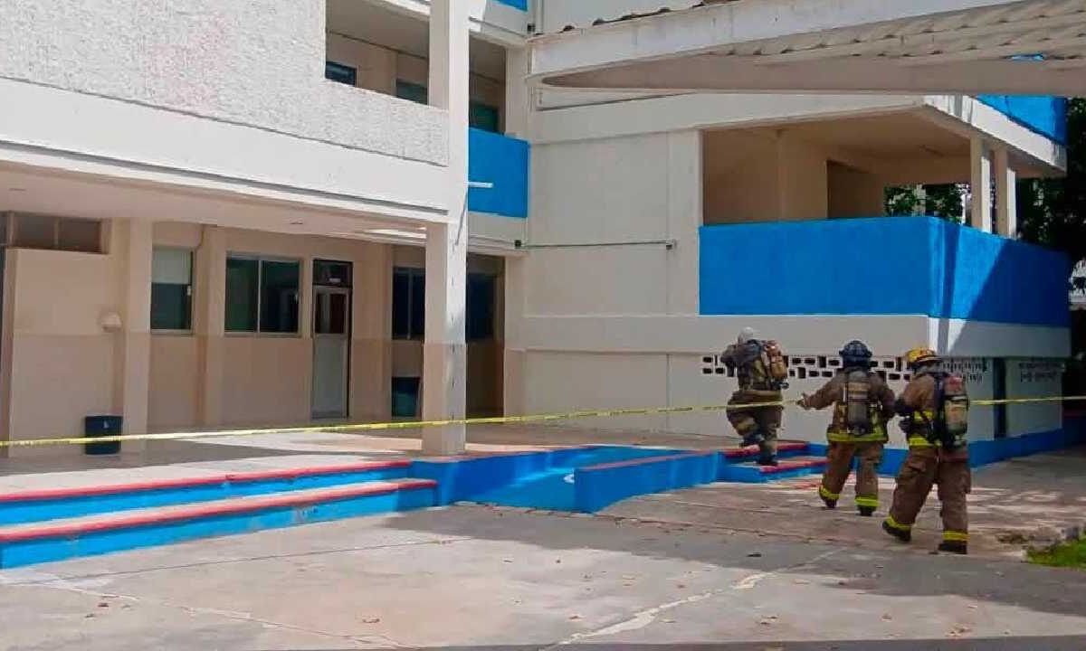 Bomberos de Cancún atendieron la emergencia.