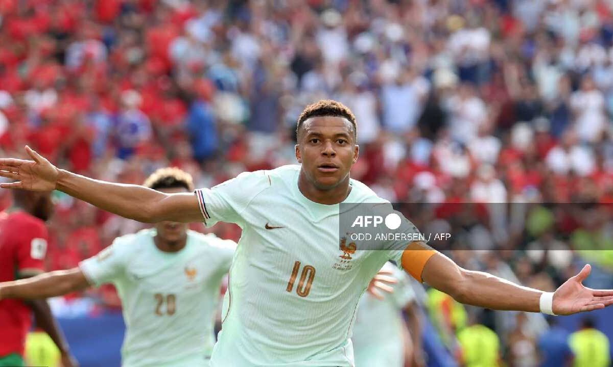 Francia, primer seminfinalista.