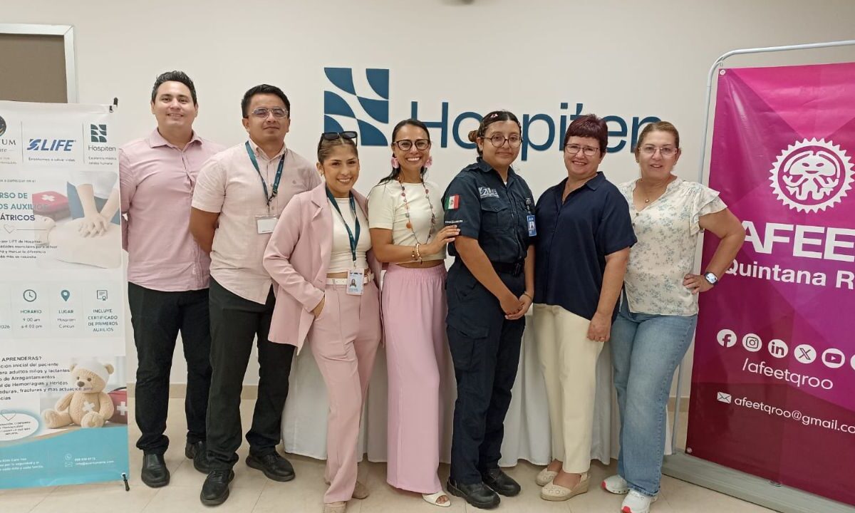 Hospiten Cancún capacita a socias de AFEET en primeros auxilios pediátricos