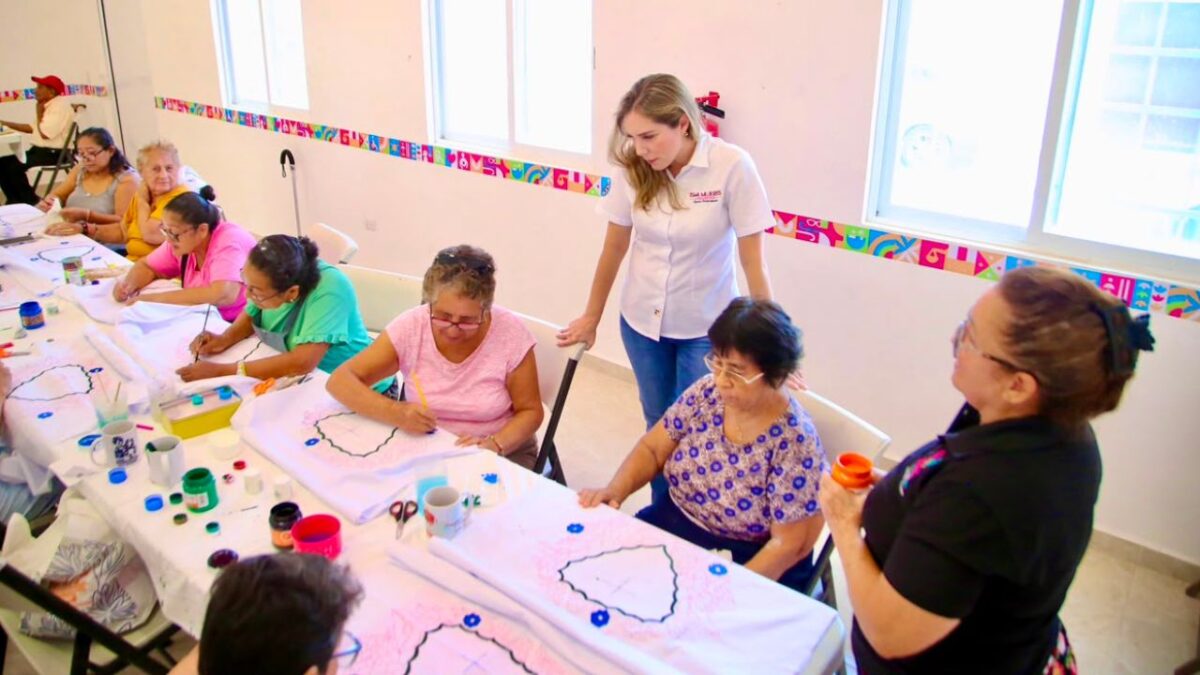 Isla Mujeres | Atenea Gómez impulsa bienestar de adultos mayores