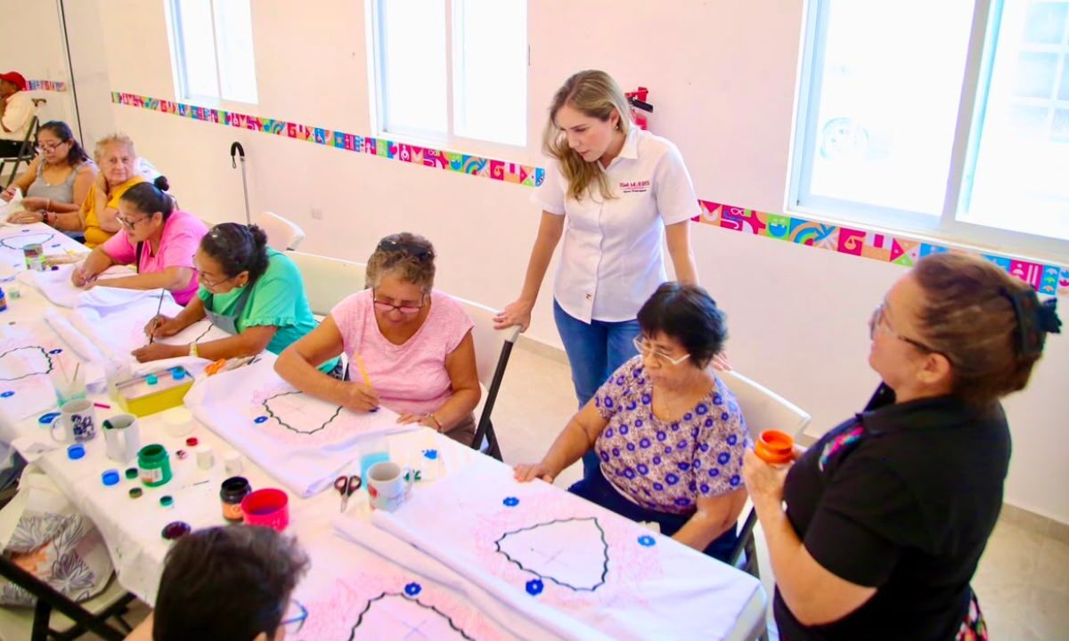 Isla Mujeres | Atenea Gómez impulsa bienestar de adultos mayores