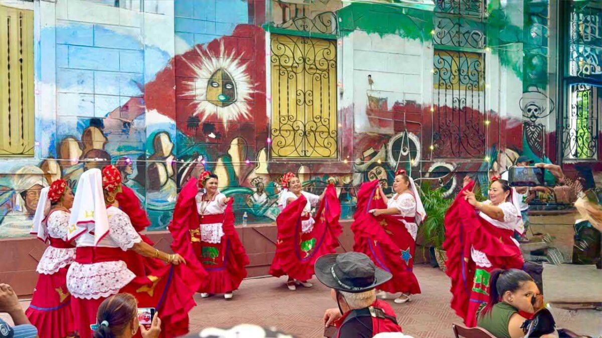 Isla Mujeres deja huella en festival cultural en Cuba.