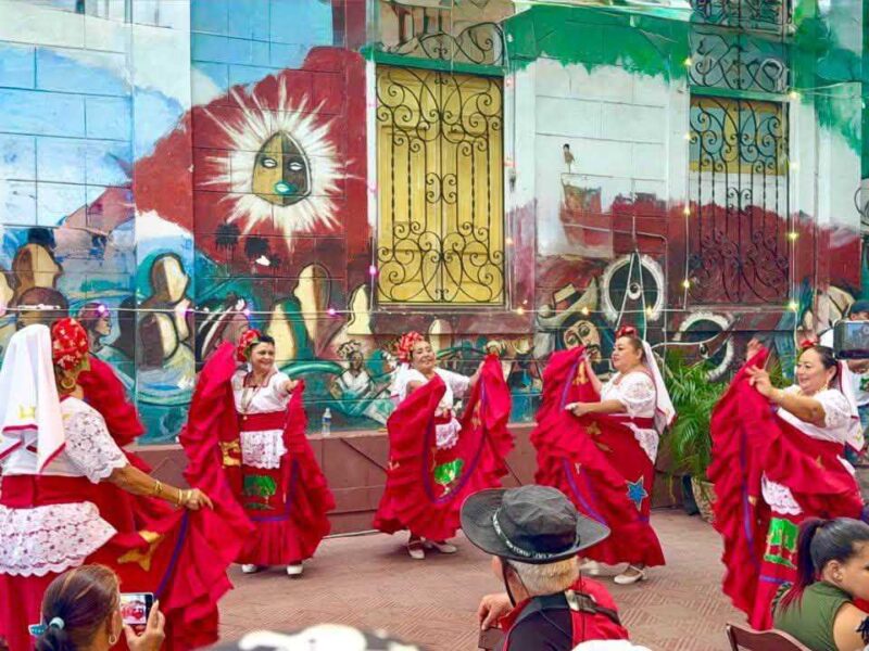 Isla Mujeres vuelve a conquistar Cuba con su folclor en el Festival Internacional del Caribe
