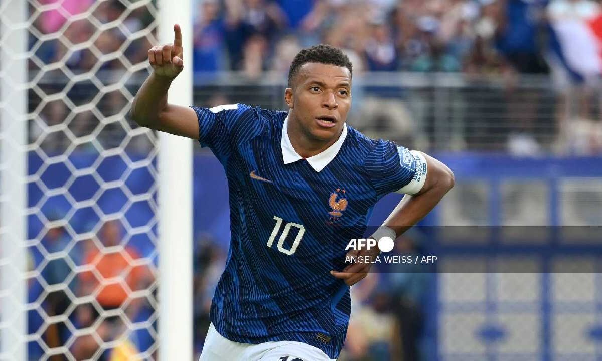Kylian Mbappé llega con buen nivel.