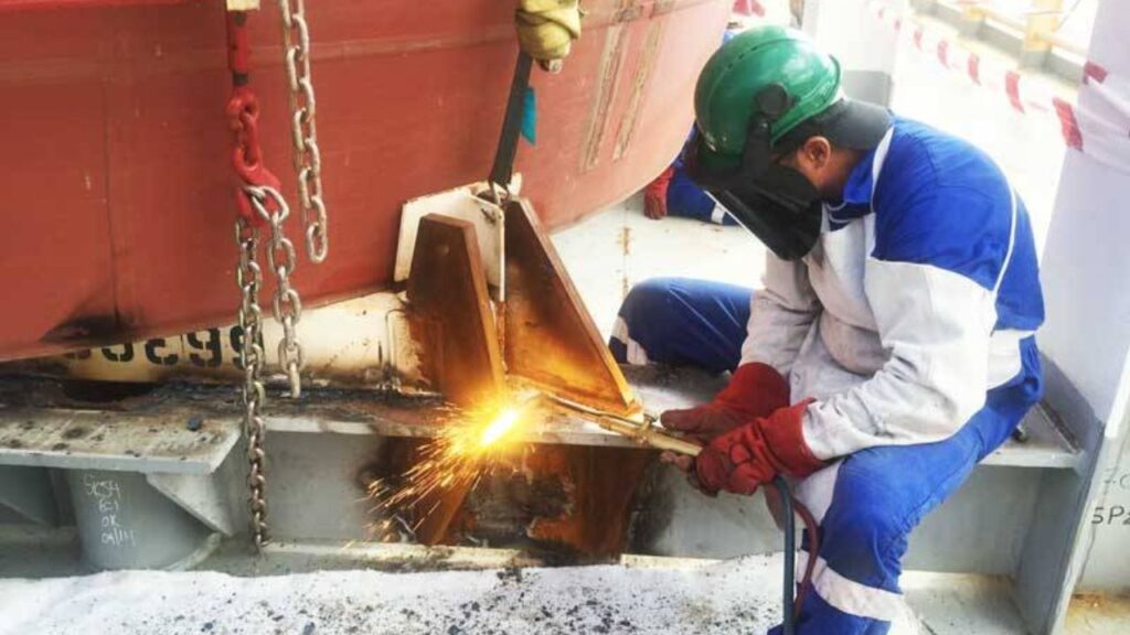 UT Cancún suspende carrera Mantenimiento Área Naval
