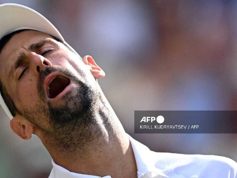 Novak Djokovic se despide de Wimbledon; Sinner avanza por otro título