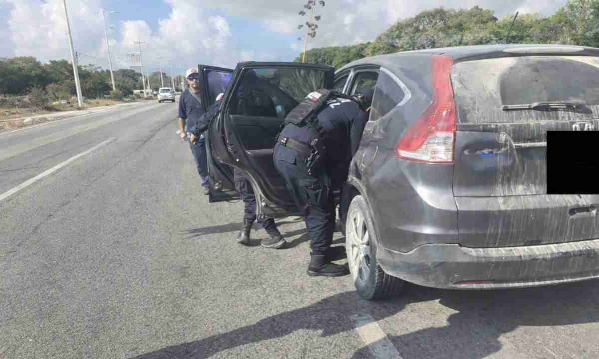 Los presuntos ladrones fueron detenidos.