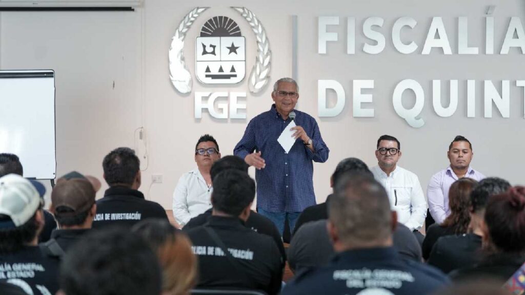 Pide fiscal de Quintana Roo a ministeriales desempeñar su trabajo con ética y profesionalismo
