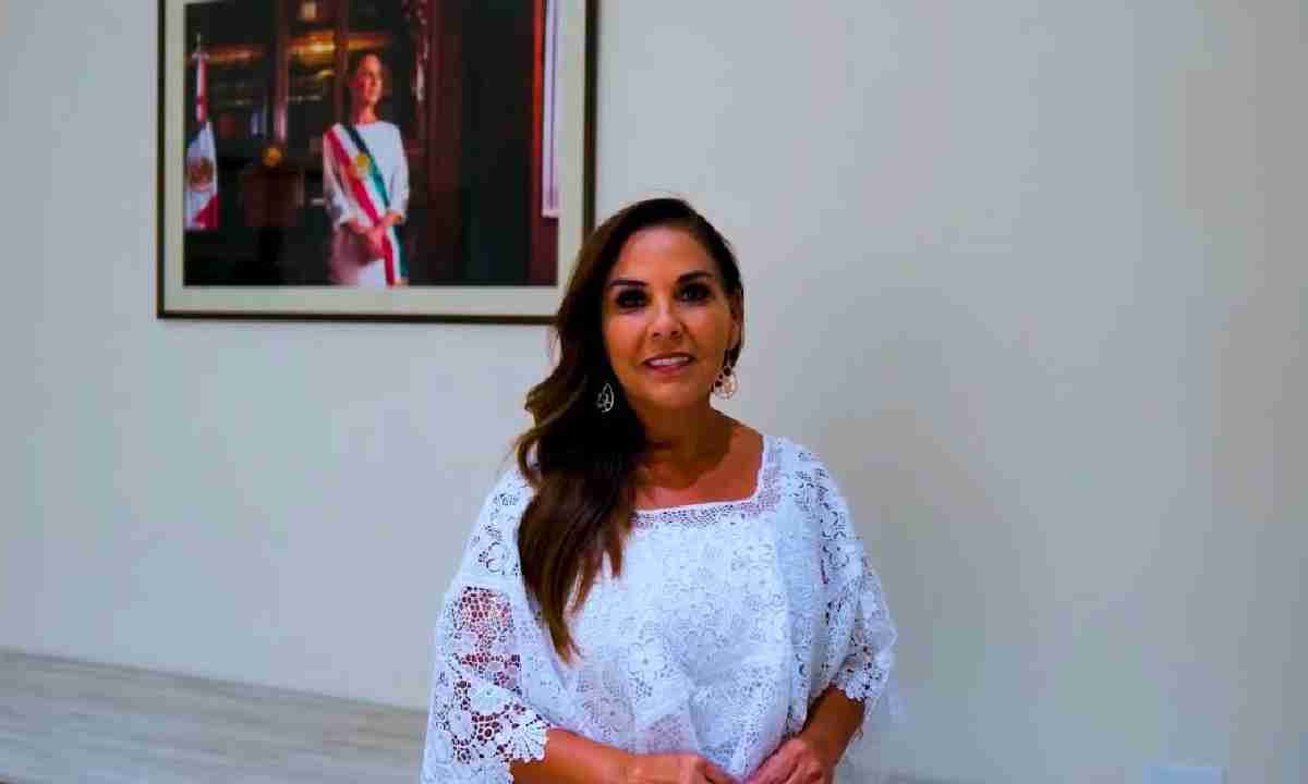 Mara Lezama felicita a Playa del Carmen.