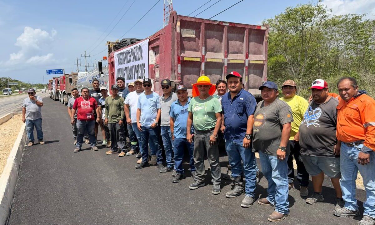 Protesta de transportistas en Quintana Roo en visita de Sheinbaum
