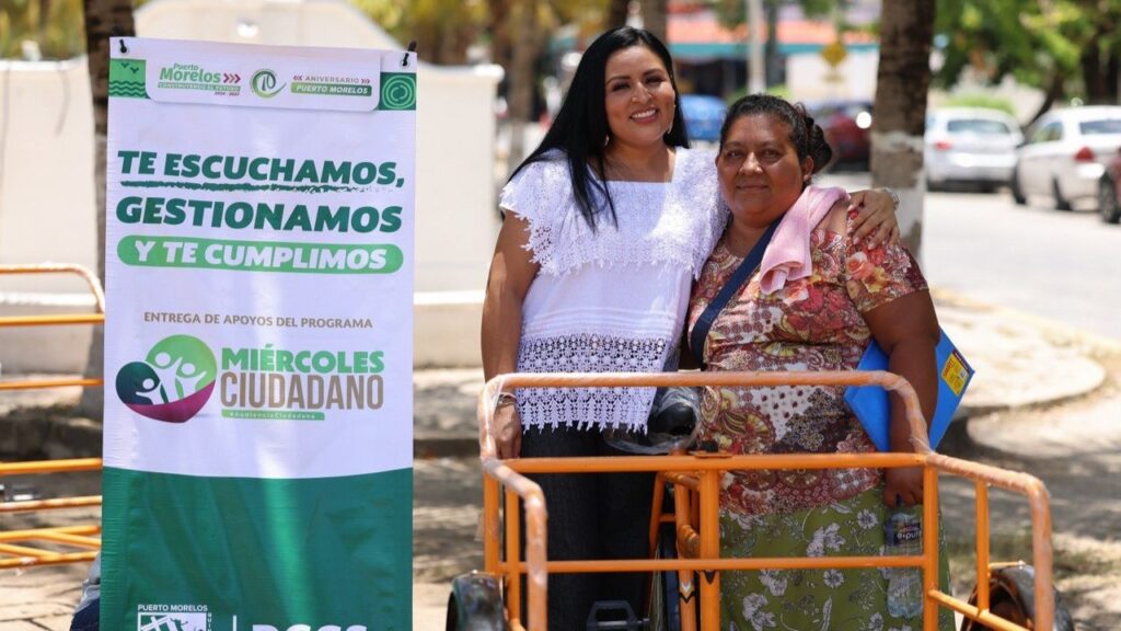 Blanca Merari entrega apoyos a mujeres de Puerto Morelos
