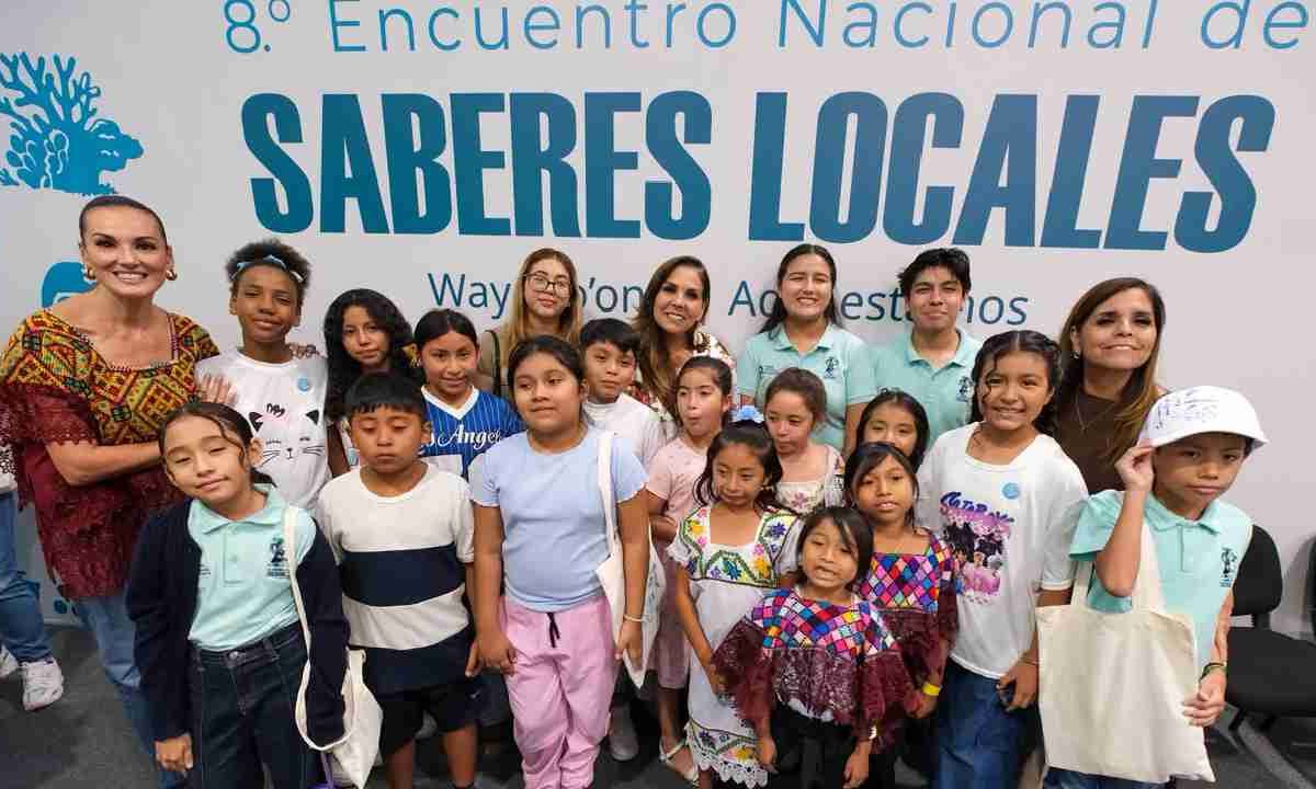 Niños, niñas y adolescentes compartes conocimientos ancestrales.