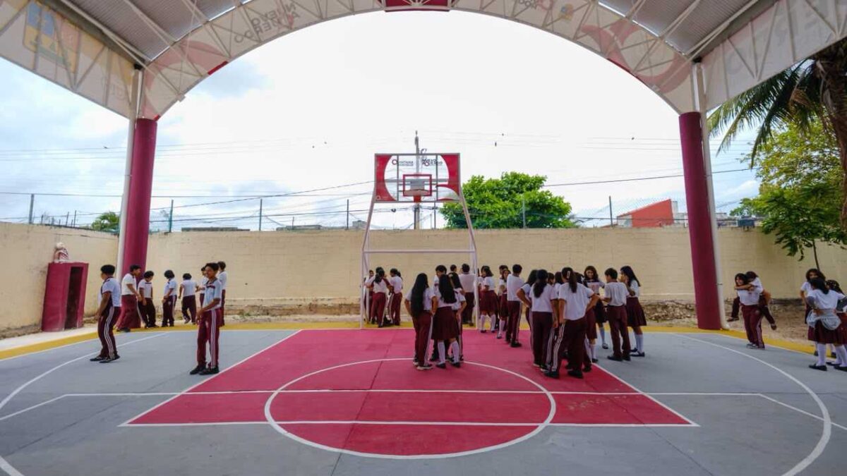 Justicia en la Secundaria Técnica 18.