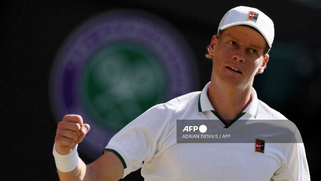 Sinner avanza con autoridad y queda a un paso de otra final en Wimbledon