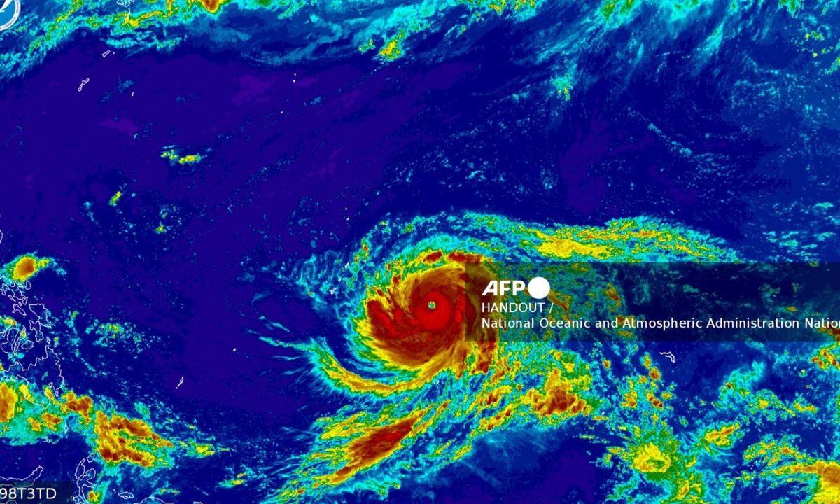 Supertifón Bavi 2026: Alerta máxima en Guam e Islas Marianas