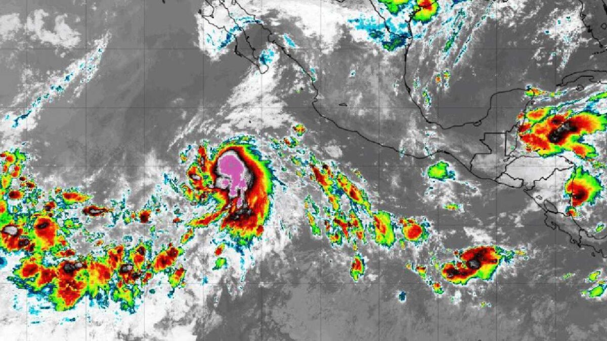 Monitorean la tormenta tropical Elida.