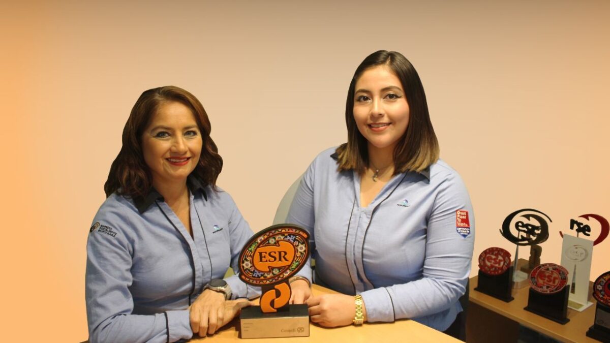 Aguakan recibe el distintivo ESR por noveno año consecutivo