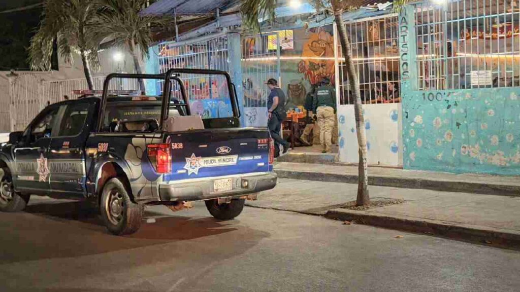 Atacan coctelería en Cancún.