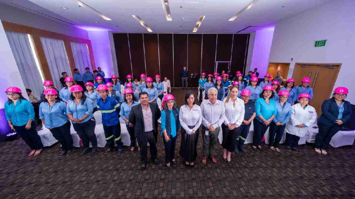 Aguakan impulsa la participación de la mujer.