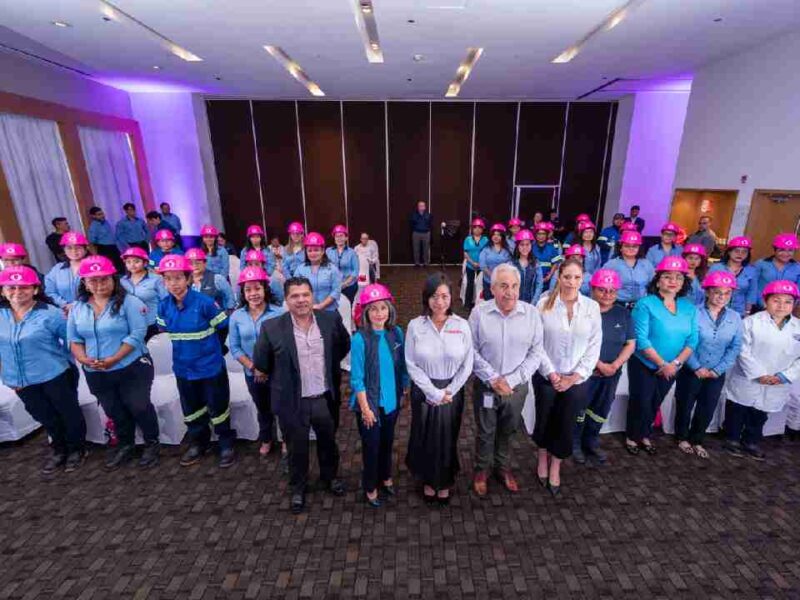 Aguakan: "Cascos Rosas" abre más espacios para mujeres en el sector hídrico de Quintana Roo