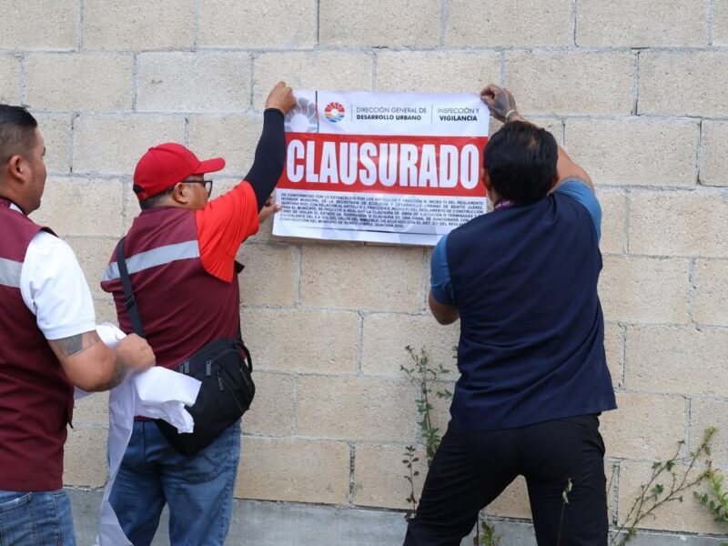 Clausuran desarrollo irregular Mayorales, cerca de la avenida Huayacán
