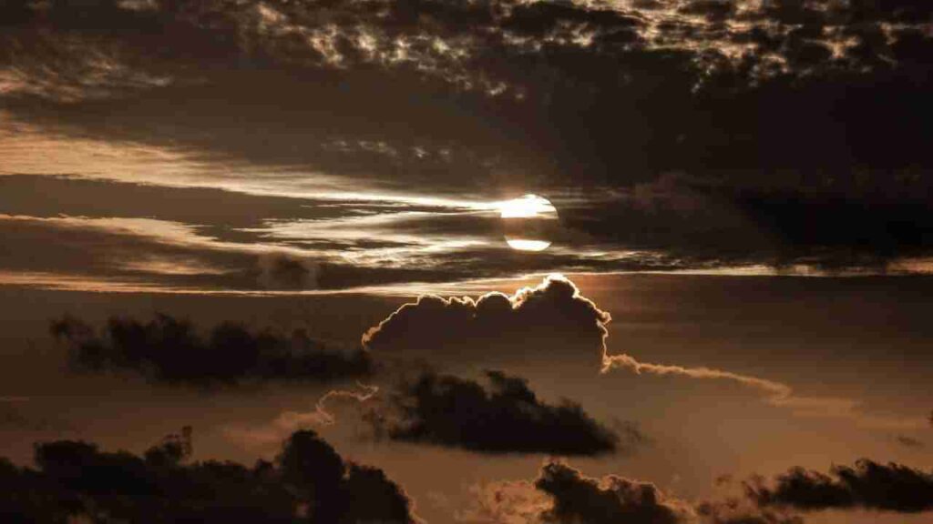 Clima Quintana Roo: onda tropical 29 traerá nublados y lluvias; el ambiente para este martes será caluroso
