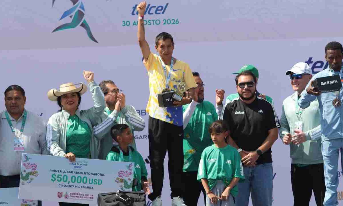 Cristhian Pacheco fue el ganador del Maratón de la Ciudad de México.