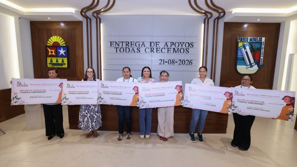 Blanca Merari entrega apoyos de 'Todas Crecemos'
