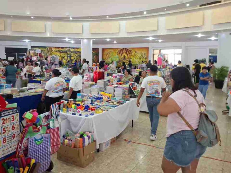 Expo Regreso a Clases 2026: exitosa jornada para empresas y familias en el sur de Quintana Roo